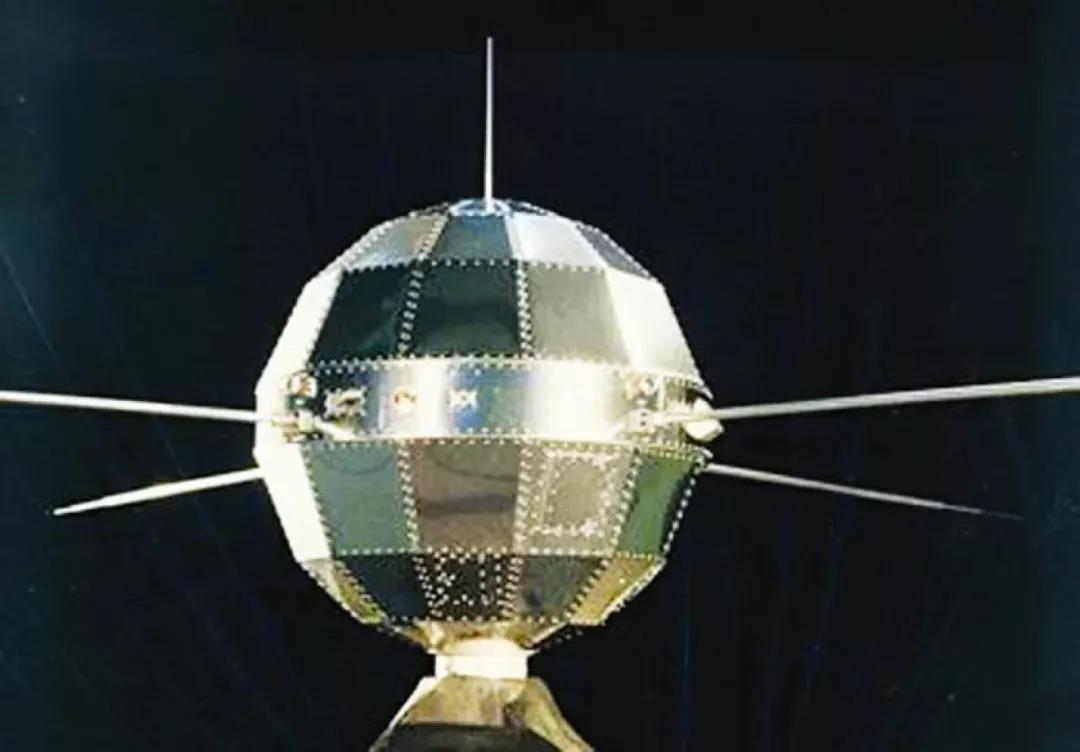 科普园地 科普 轮播图片新闻开创新纪元   50年前,我国第一颗人造卫星